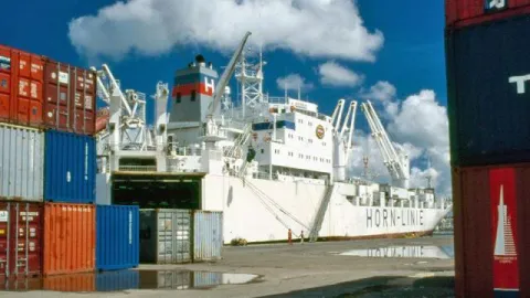 Conteneur port